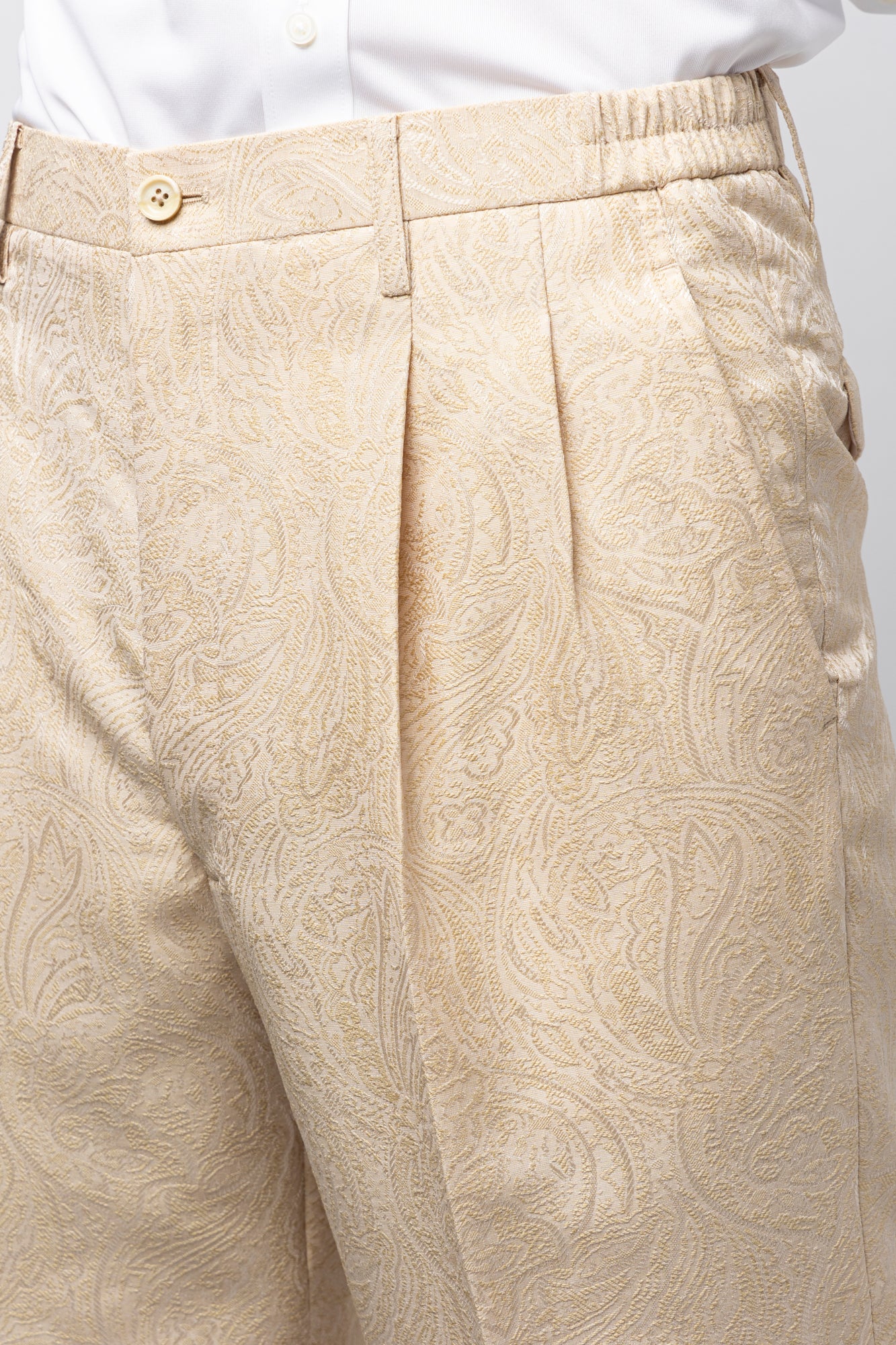 HIDE WHITE – PAGOS